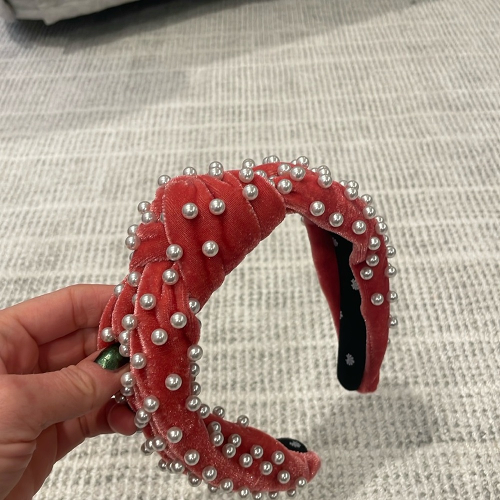 Like new Lele Sadoughi pearl headband